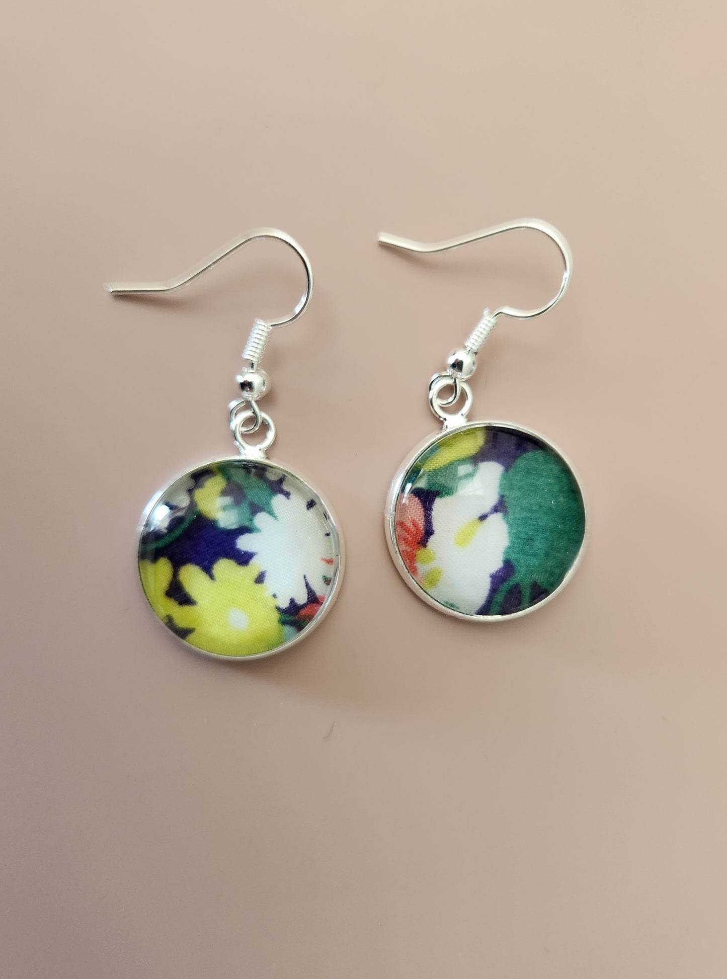 Boucles d'Oreilles Crochet Liberty Argent Vif 18mm - Bijoux Artisanaux Faits Main - Plusieurs Coloris Disponibles