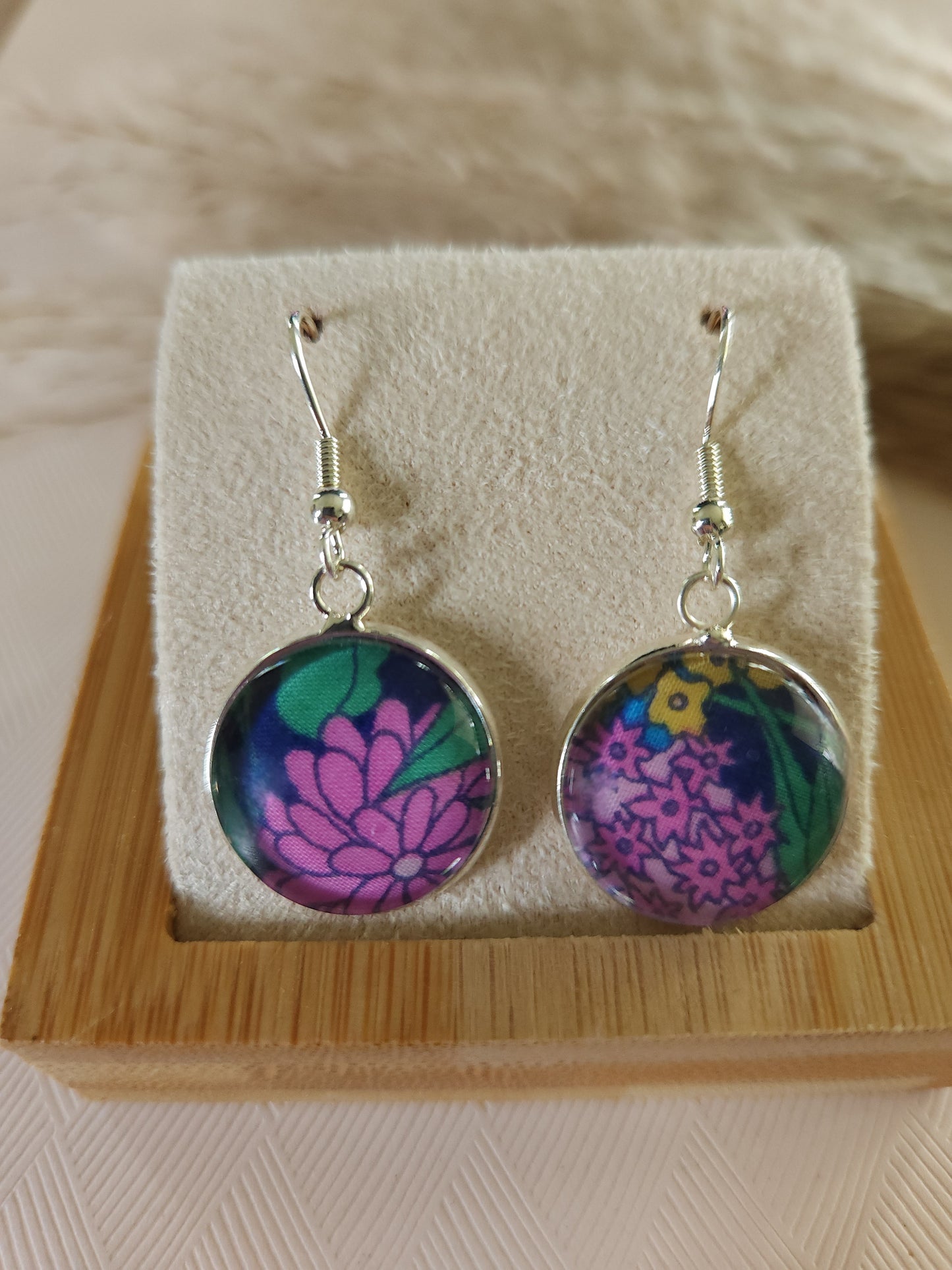 Boucles d'Oreilles Crochet Liberty Argent Vif 18mm - Bijoux Artisanaux Faits Main - Plusieurs Coloris Disponibles