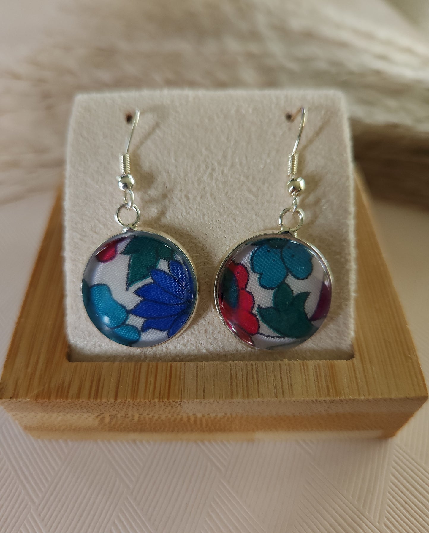 Boucles d'Oreilles Crochet Liberty Argent Vif 18mm - Bijoux Artisanaux Faits Main - Plusieurs Coloris Disponibles