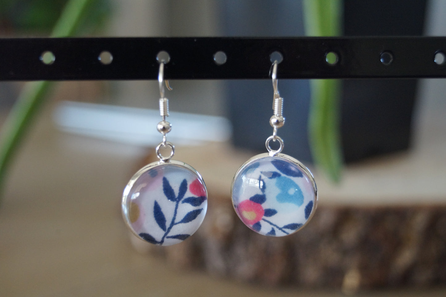 Boucles d'Oreilles Crochet Liberty Argent Vif 18mm - Bijoux Artisanaux Faits Main - Plusieurs Coloris Disponibles