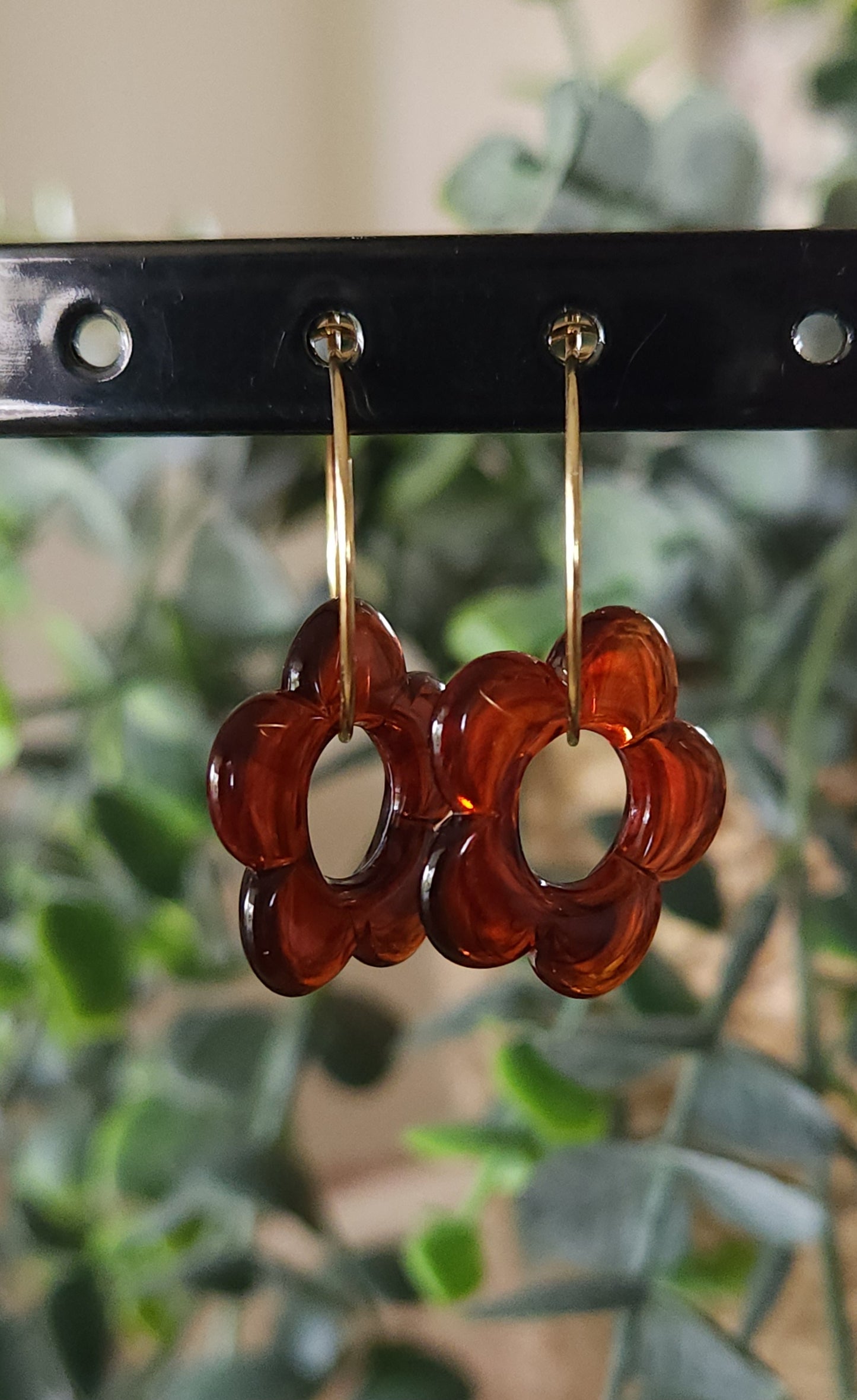 Boucles d'Oreilles Créoles Fleur en Résine 21mm - Bijoux Artisanaux Dorés Or Fin - Acier Inoxydable 316 - Plusieurs Coloris Disponibles