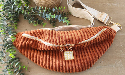 Sac banane en velours côtelé – cousu main