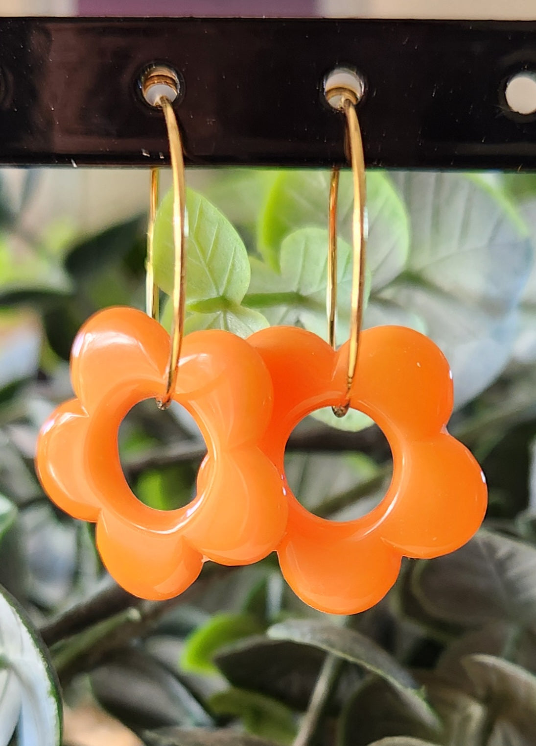 Boucles d'Oreilles Créoles Fleur en Résine 21mm - Bijoux Artisanaux Dorés Or Fin - Acier Inoxydable 316 - Plusieurs Coloris Disponibles