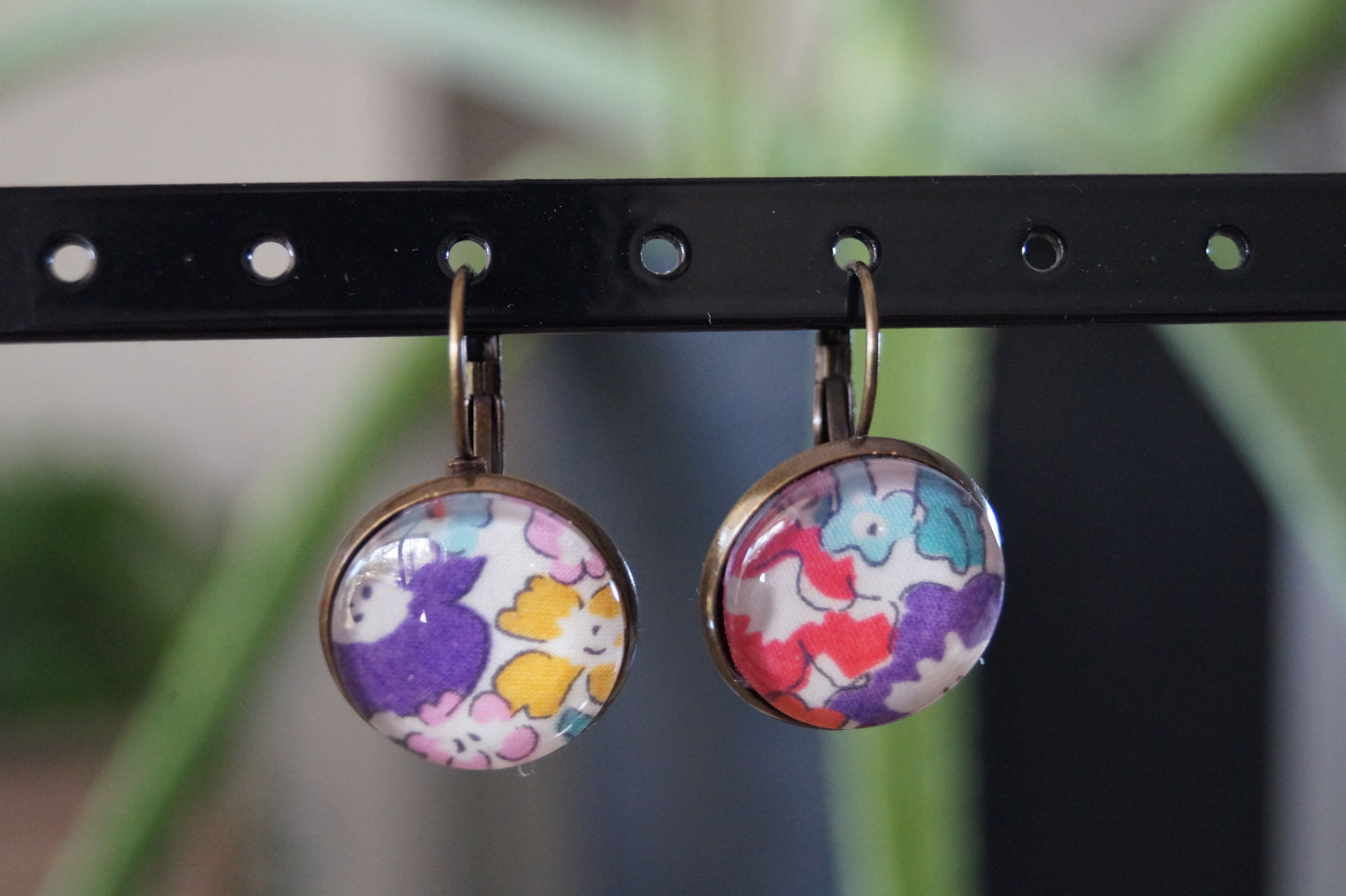 Boucles d'Oreilles Dormeuses Liberty en Laiton Bronze 18mm - Bijoux Artisanaux Faits Main - Plusieurs Coloris Disponibles