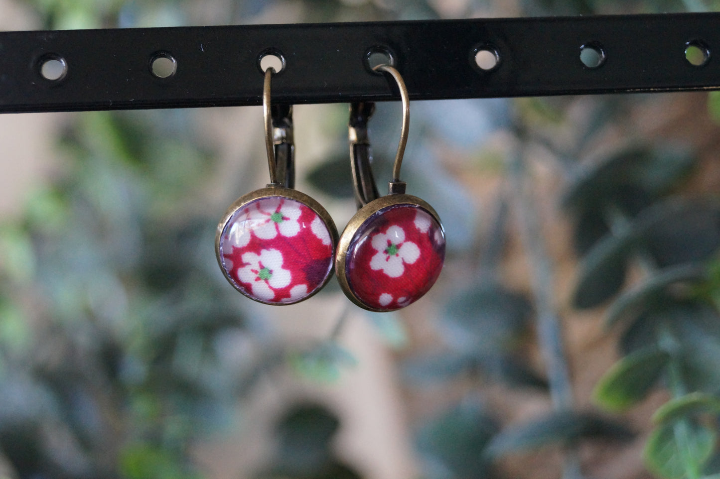Boucles d'Oreilles Dormeuses Liberty en Laiton Bronze 12mm - Bijoux Artisanaux Faits Main - Plusieurs Coloris Disponibles